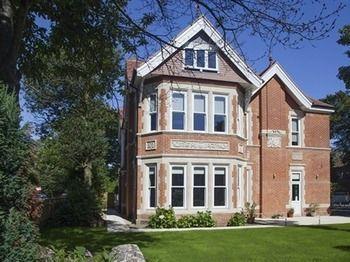 Chalfield Manor Boutique Hotel Bournemouth Exterior photo